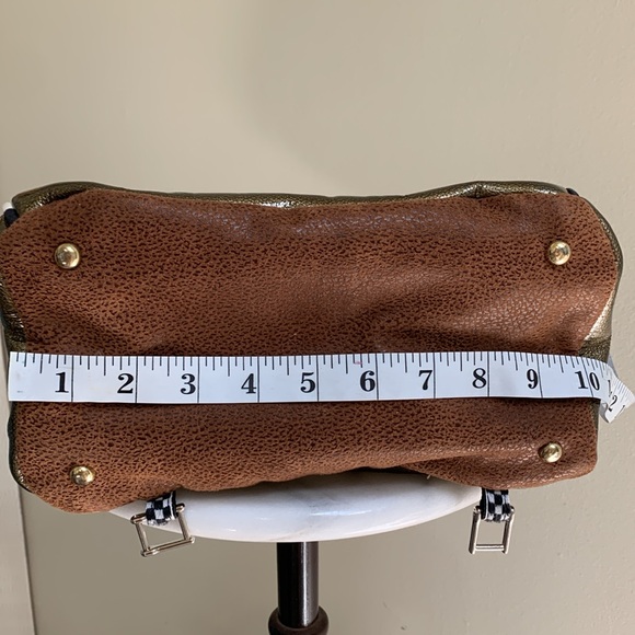 Silver Plum Handbag/Backpack/CrossBody - Picture 9 of 12